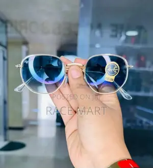 Iconic Style With Ray-Ban Sunglasses