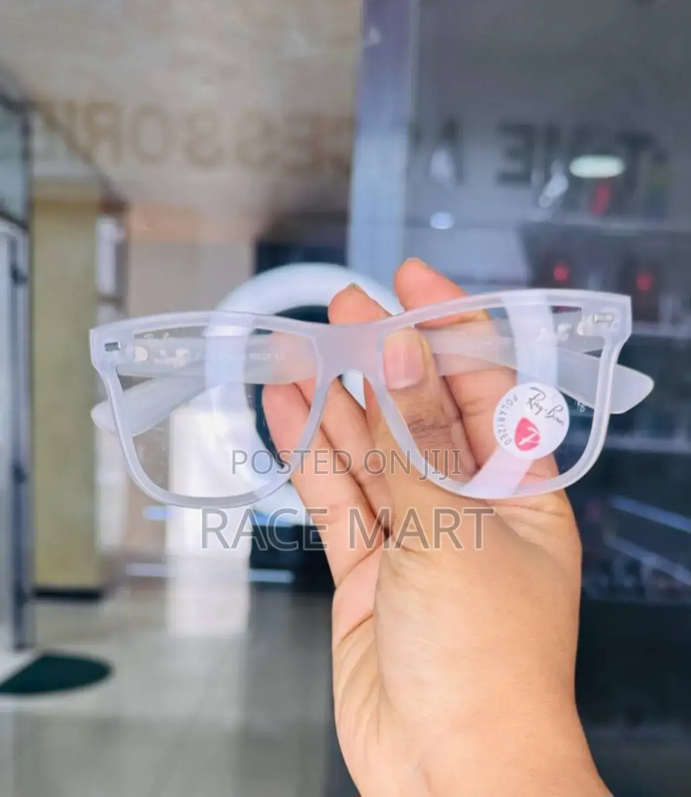 Iconic Style With Ray-Ban Sunglasses