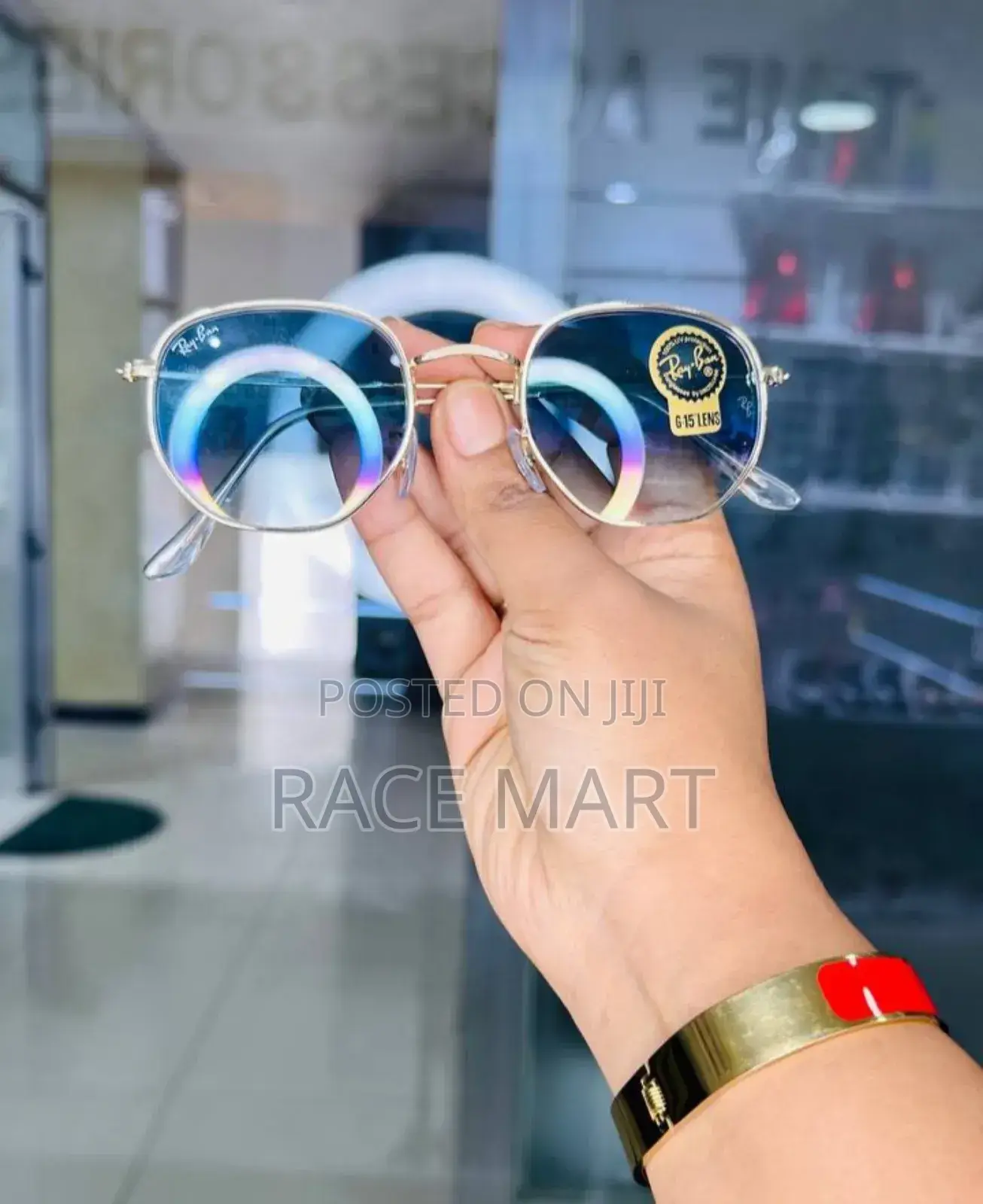 Iconic Style With Ray-Ban Sunglasses