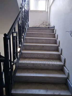 3bdrm Apartment in Apartment, Yeka for rent