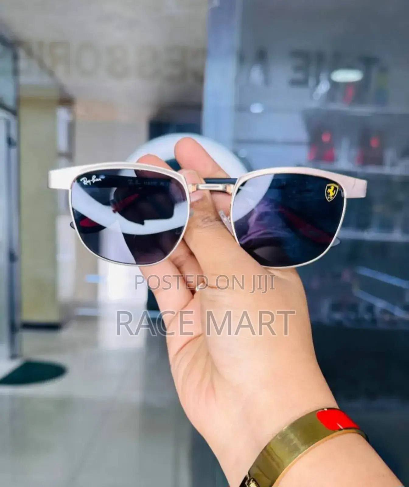 Luxurious Ray-Ban Sunglasses