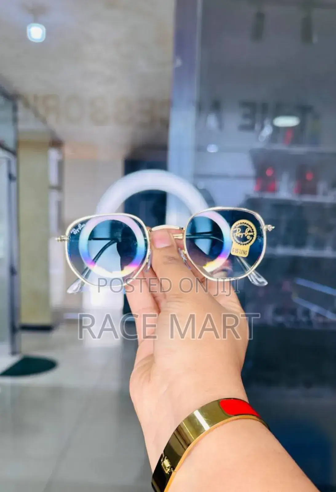 Luxurious Ray-Ban Sunglasses