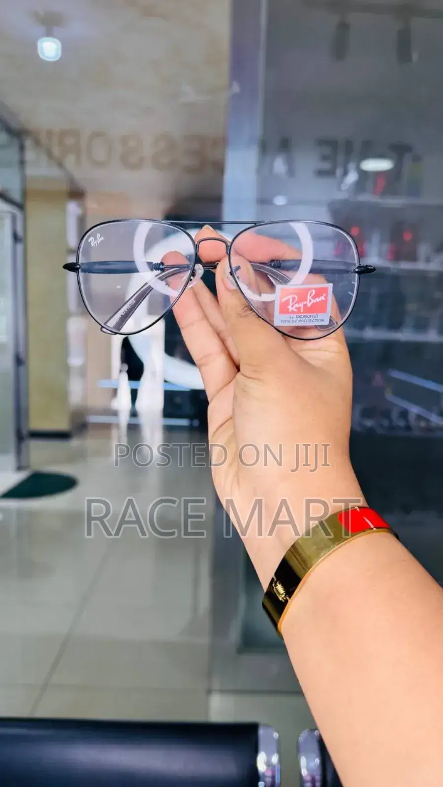 Luxurious Ray-Ban Sunglasses