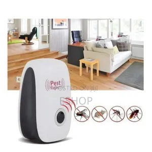 Photo - **Powerplug Defender – Energy-Saving Rodent Repeller**