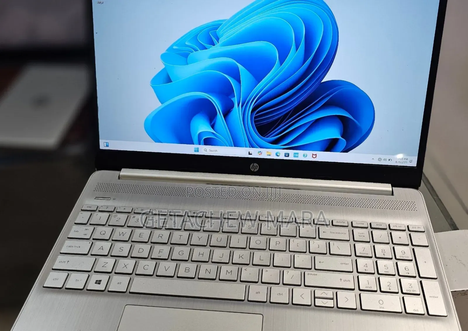 New Laptop HP Pavilion 15 12GB Intel Core I5 SSD 256GB