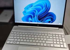 Photo - New Laptop HP Pavilion 15 12GB Intel Core I5 SSD 256GB