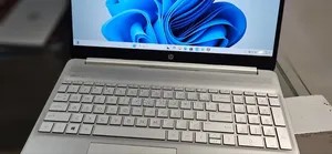 New Laptop HP Pavilion 15 12GB Intel Core I5 SSD 256GB