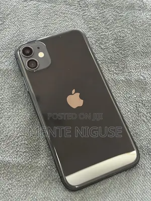 Photo - New Apple iPhone 11 128 GB Black