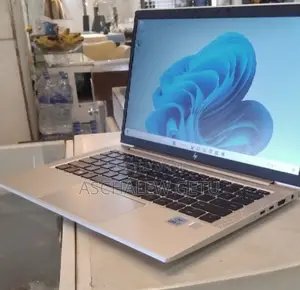New Laptop HP EliteBook 830 G8 16GB Intel Core I7 SSD 512GB