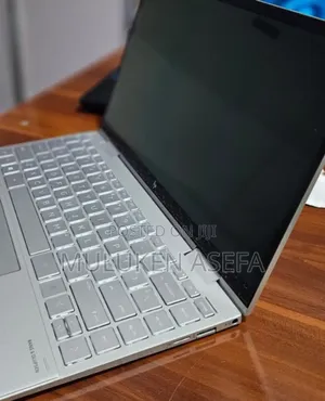 New Laptop HP Envy X360 8GB Intel Core I7 SSD 512GB