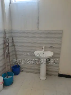 Luxury Complex Aparttiment Rent for Cafe Burger Resturant