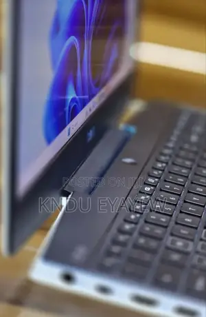 New Laptop Dell 16GB Intel Core I7 SSD 512GB