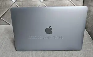 Photo - New Laptop Apple MacBook Pro 2017 16GB Intel Core I5 SSD 256GB