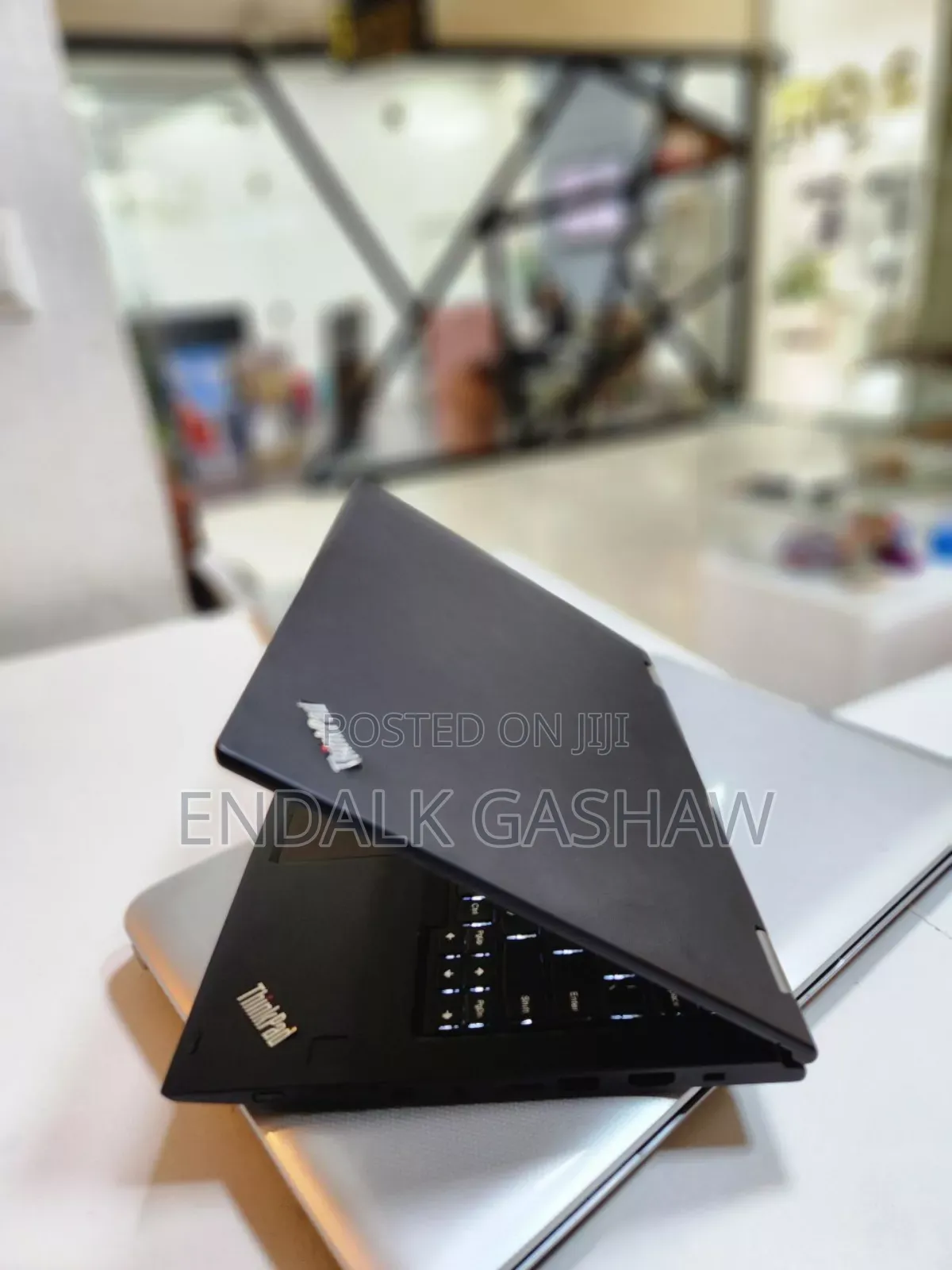 New Laptop Lenovo ThinkPad Yoga 8GB Intel Core I5 SSD 512GB