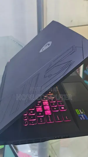 New Laptop MSI Pulse GL76 16GB Intel Core I9 SSD 1T