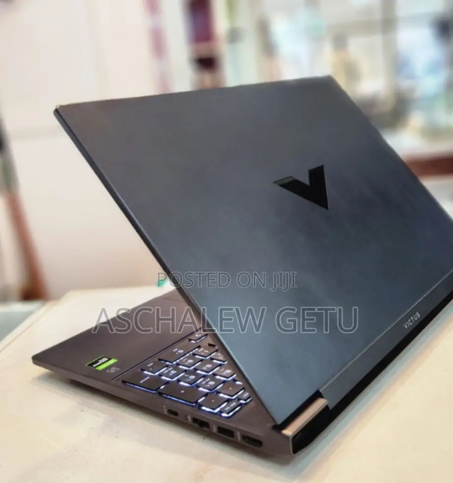 New Laptop HP Victus 15 8GB AMD Ryzen 5 SSD 512GB