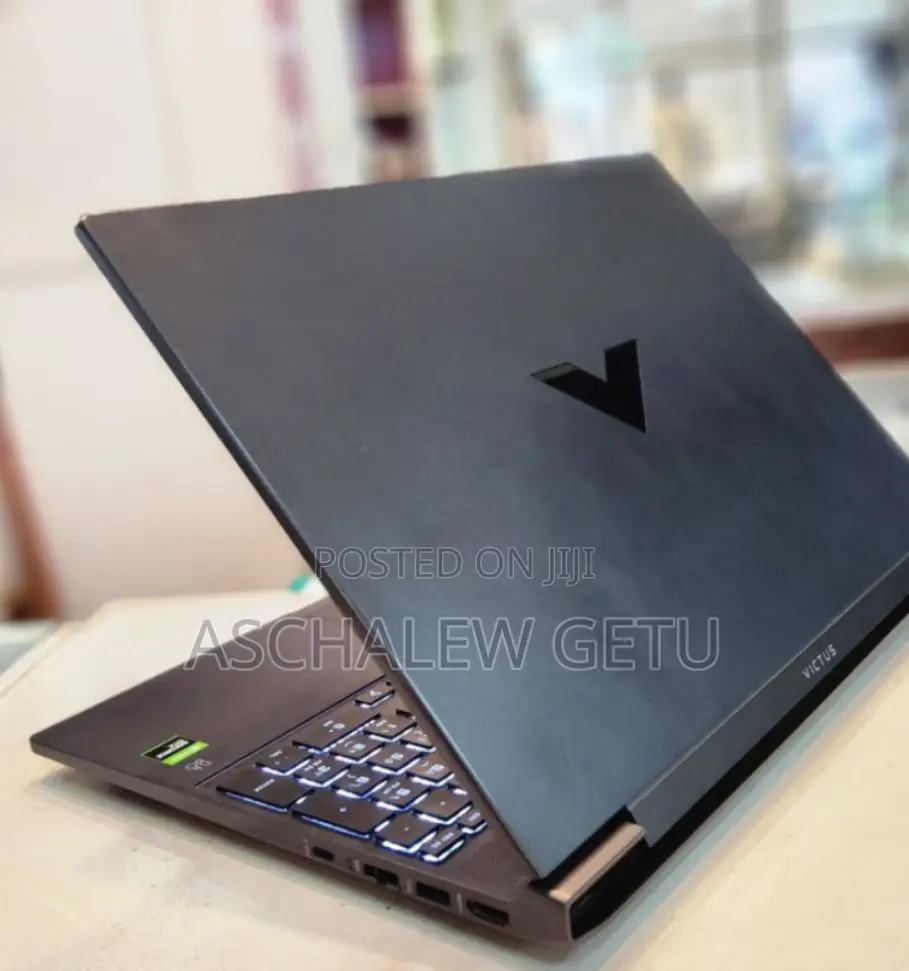 New Laptop HP Victus 15 8GB AMD Ryzen 5 SSD 512GB