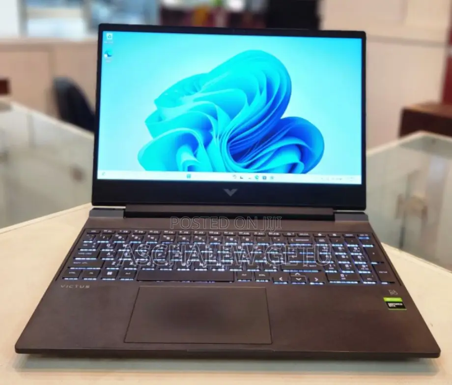 New Laptop HP Victus 15 8GB AMD Ryzen 5 SSD 512GB