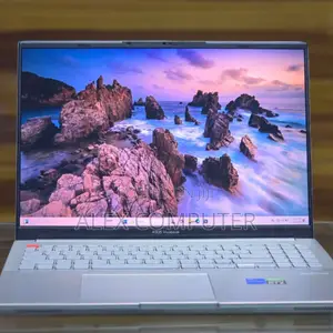 New Laptop Asus VivoBook 15 X505BA 16GB Intel Core I7 SSD 512GB