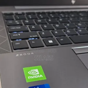 New Laptop HP ZBook Firefly 14 G7 16GB Intel Core I7 SSD 1T