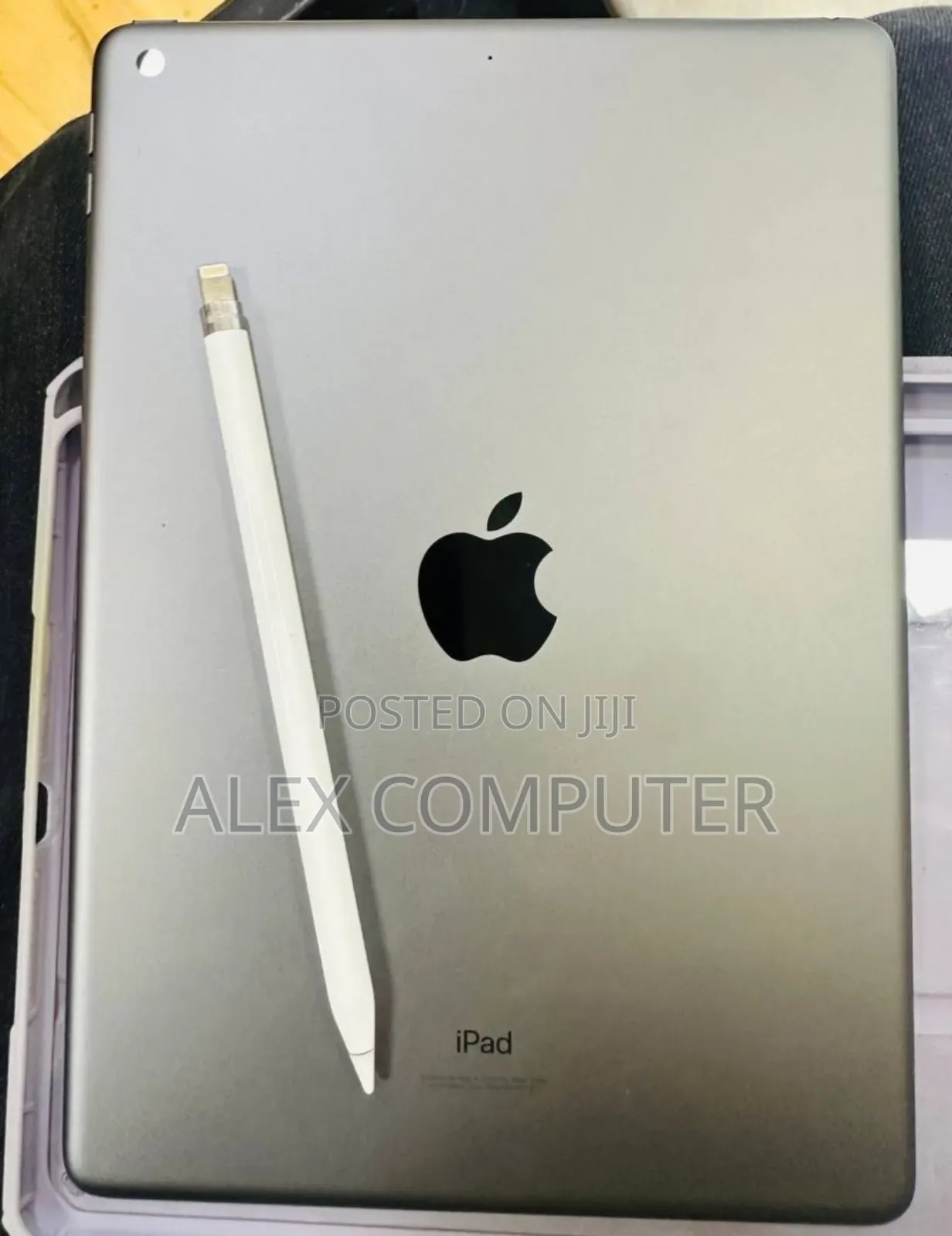 New Apple iPad 10.2 (2021) 256 GB Silver