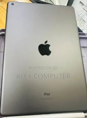 New Apple iPad 10.2 (2021) 256 GB Silver