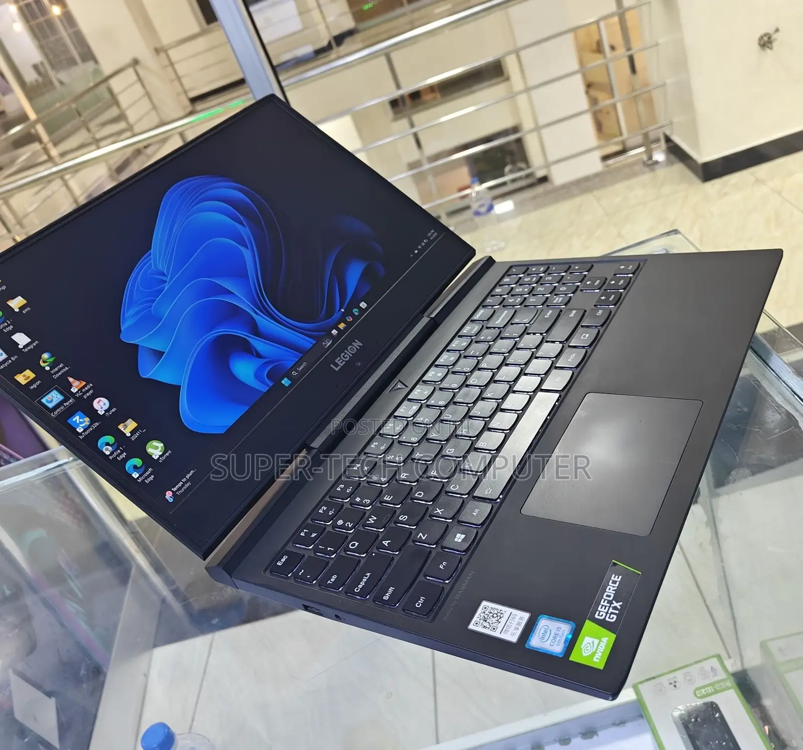 New Laptop Lenovo Legion Y530 16GB Intel Core I5 SSD 1T