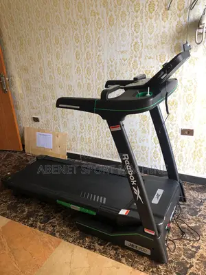 ዘመናዊ የአዉሮጳዉያን ስታንዳርድ Reebok Jet200 የመሮጫ ማሽን