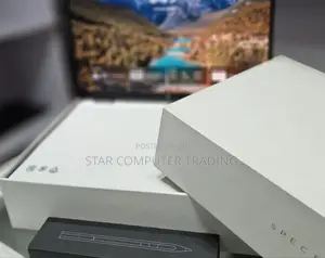 Photo - New Laptop HP Spectre 14 32GB Intel Core I7 SSD 1T