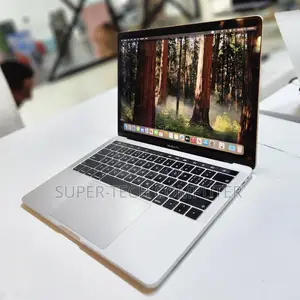 New Laptop Apple MacBook Pro 2018 8GB Intel Core I5 SSD 256GB