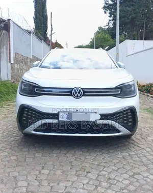 Photo - Volkswagen ID.6 2022 White