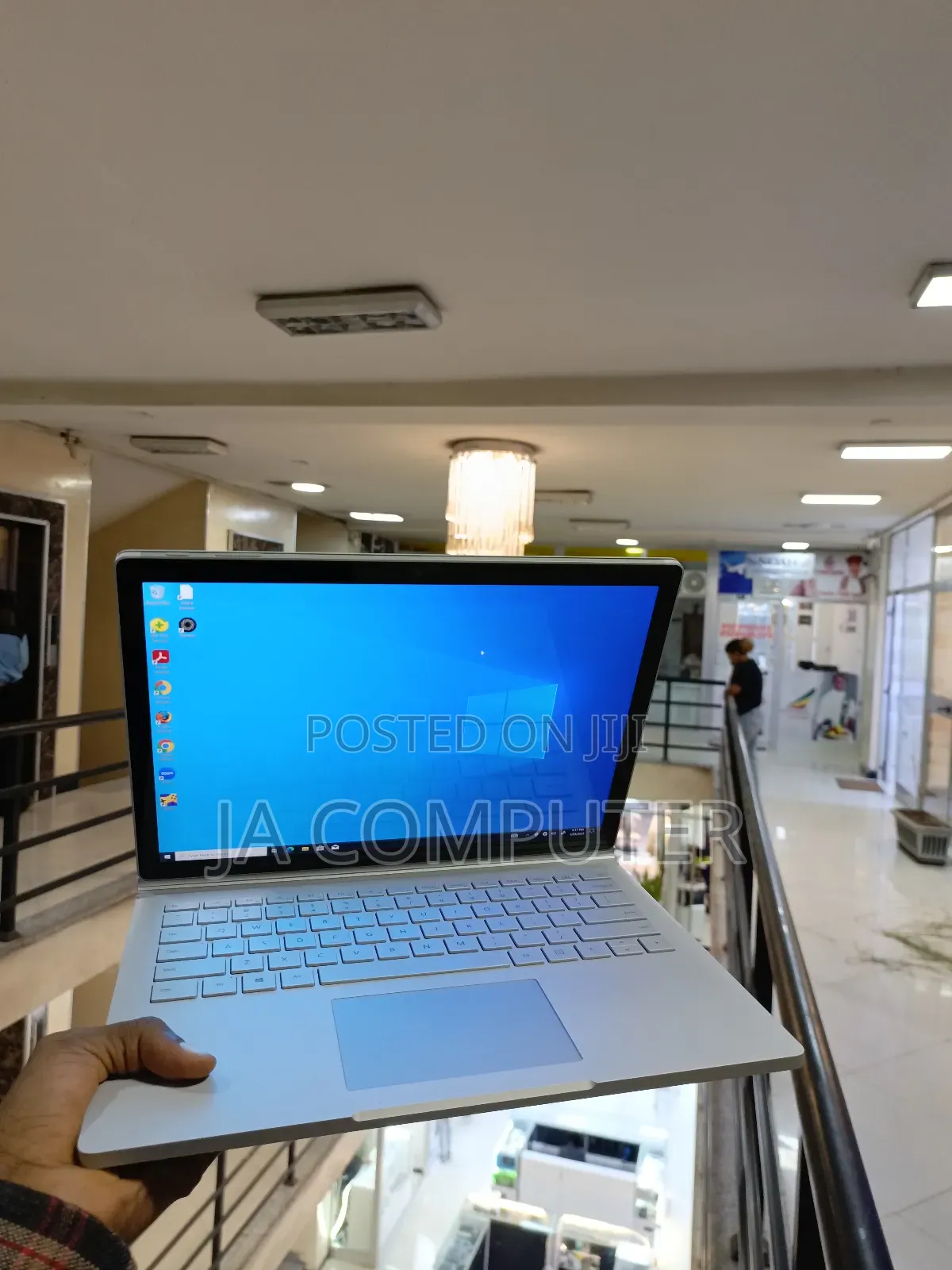 New Laptop Microsoft Surface Book 3 16GB Intel Core I7 SSD 256GB