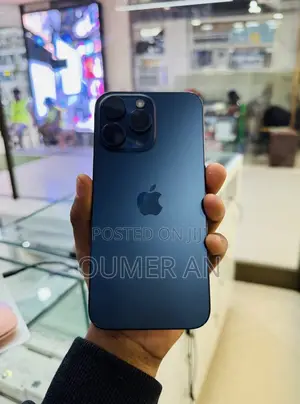 Photo - Apple iPhone 15 Pro Max 256 GB Blue