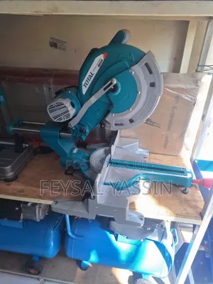 Photo - Total Miter Saw Side 2,400w
