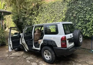 Nissan Patrol 2009 Silver