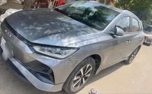 BYD E2 43 kWh 94 hp FWD 2024 Gray