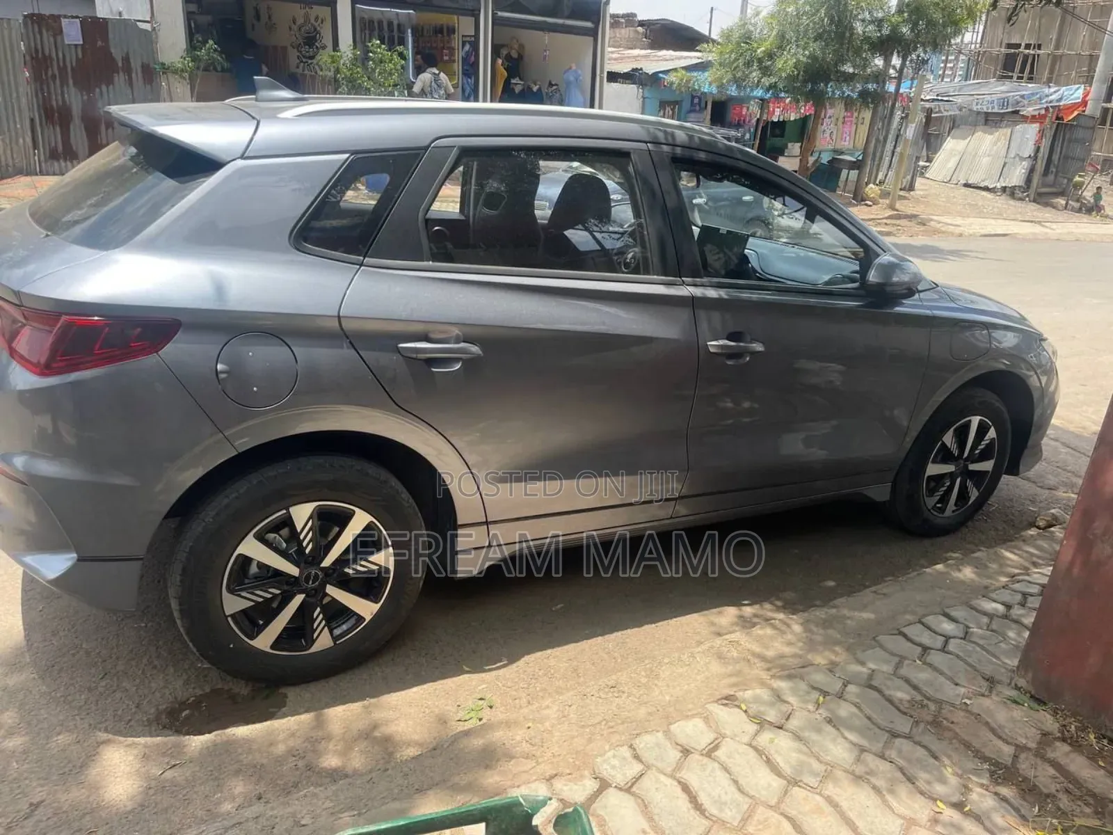 BYD E2 43 kWh 94 hp FWD 2024 Gray