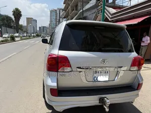 Toyota Land Cruiser 2014 Silver