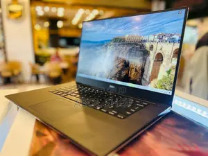 New Laptop Dell Precision 5510 16GB Intel Xeon SSD 512GB