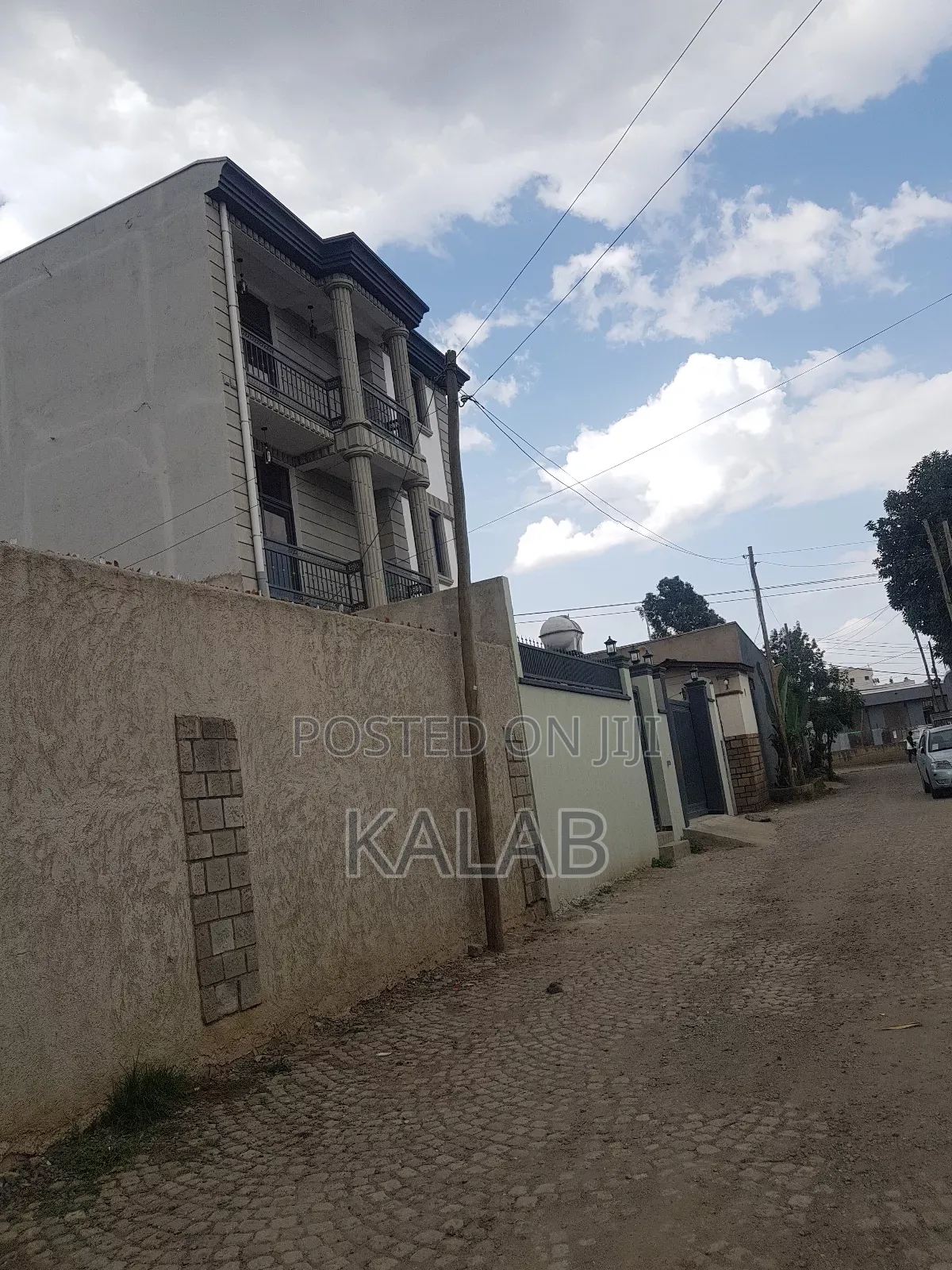 Furnished 7bdrm House in ወሰን Hillside, Bole for sale