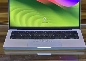 New Laptop Apple MacBook Pro 2023 M3 14-Inch 8GB Apple M3 Pro SSD 512GB