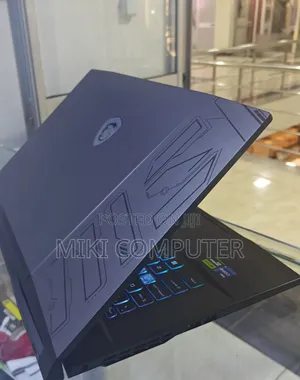New Laptop MSI Pulse GL76 16GB Intel Core I9 SSD 1T
