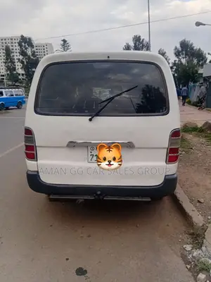 Toyota HiAce 2008 White