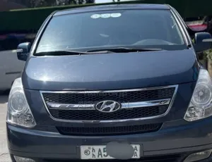 Photo - Hyundai Starex 2015 Gray