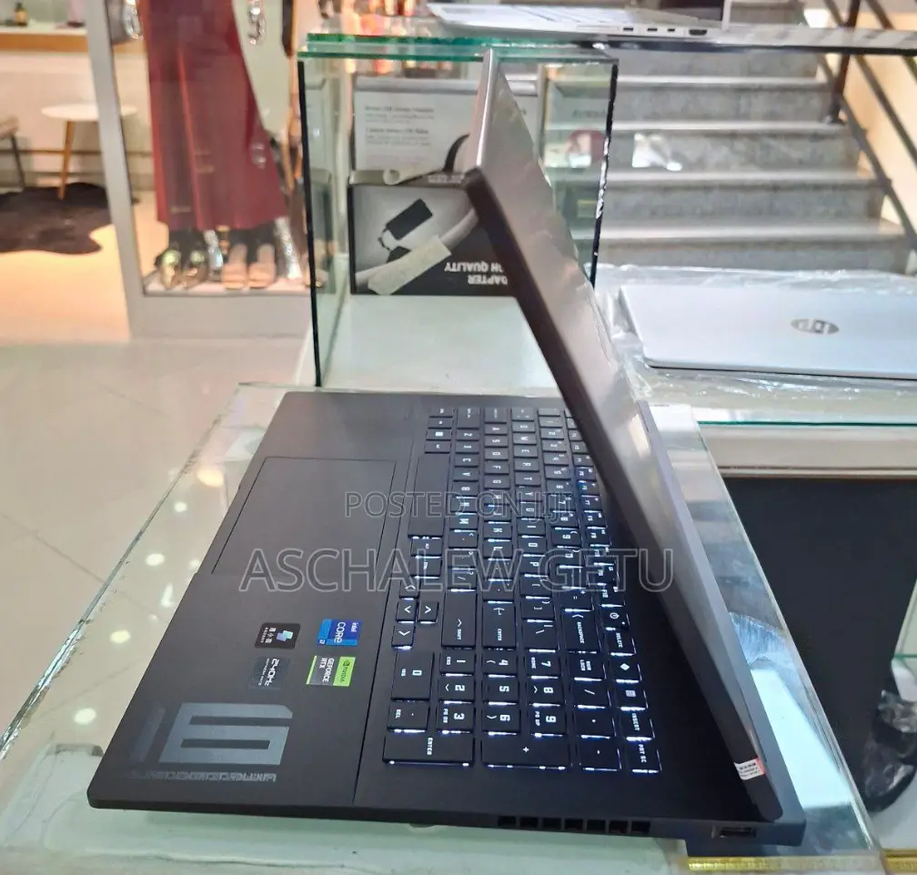 New Laptop HP Omen 16 16GB Intel Core I7 SSD 1T