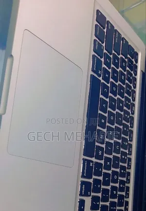 New Laptop Apple MacBook Pro 2012 4GB Intel Core I5 SSD 500GB