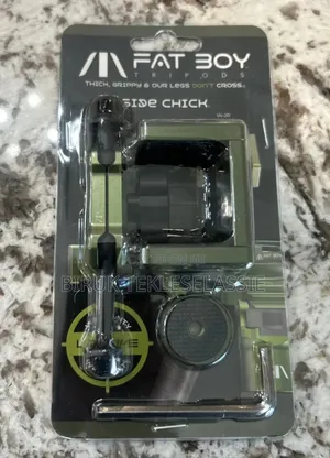 Photo - Side Chick - Tripod Attachment