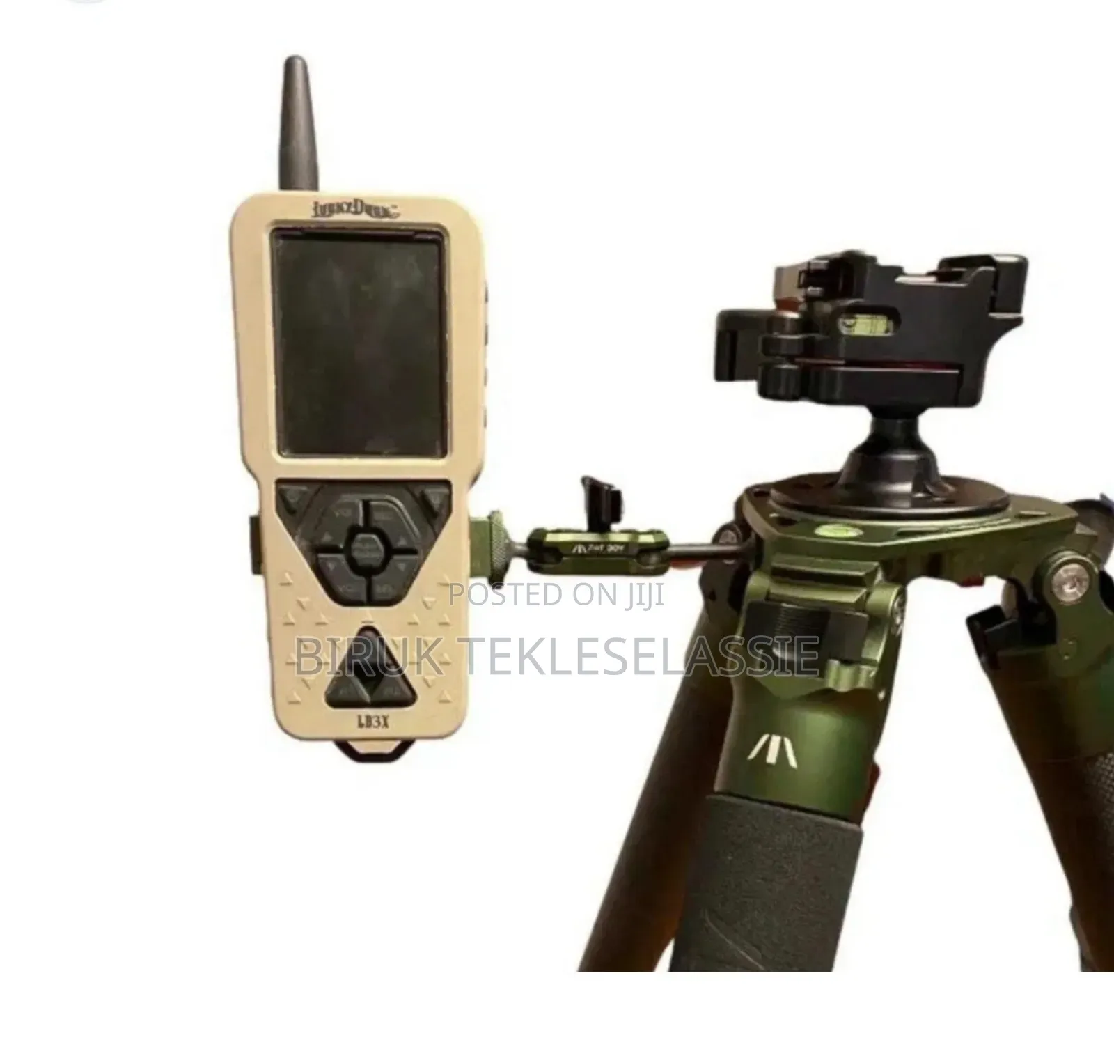 Side Chick - Tripod Attachment