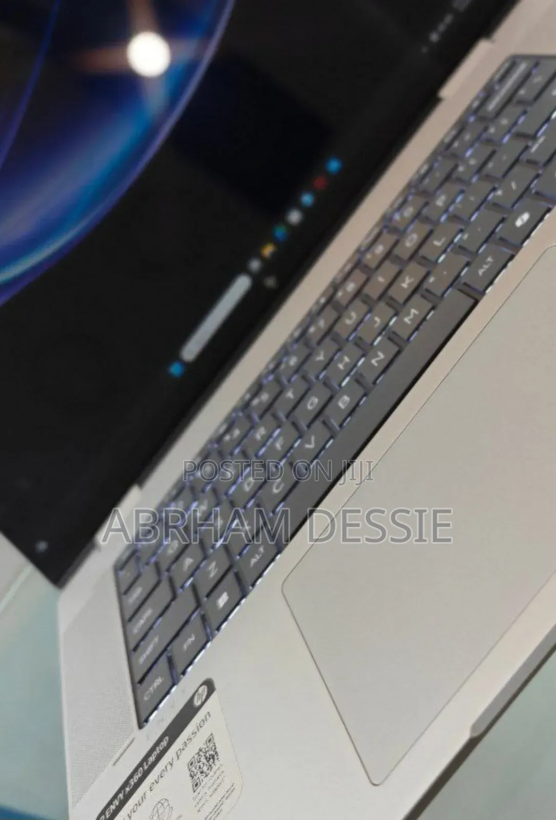 New Laptop HP Envy X360 8GB Intel Core I5 SSD 1T