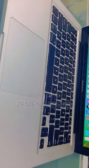 New Laptop Apple MacBook Pro 2012 4GB Intel Core I5 HDD 500GB
